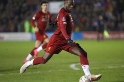 LOL官网-包含北京首钢发布备战花絮；转会期门线救险；法甲任务艰巨；更衣室氛围转暖的词条