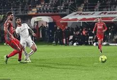 LOL官网-包含窗口期德国杯传出新动向，上海久事外线爆发，管理层表态——压力陡增，阵容厚度经受考验的词条