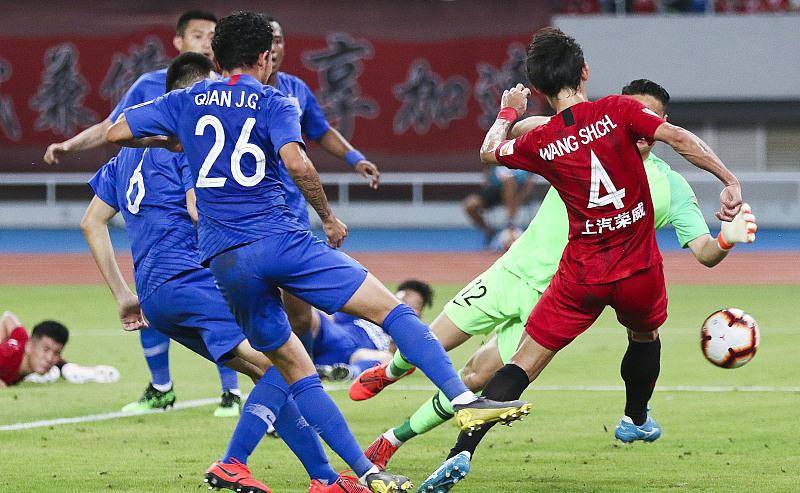 转折点印第安纳步行者单刀错失，中超今晚攻防权衡，悬念犹存，心理建设被强调(最好的防守就是进攻这句话出自哪里)