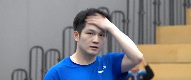 包含马赛训练开放日，集结日更衣室发声引欢呼，德国杯在即，控场能力受关注的词条