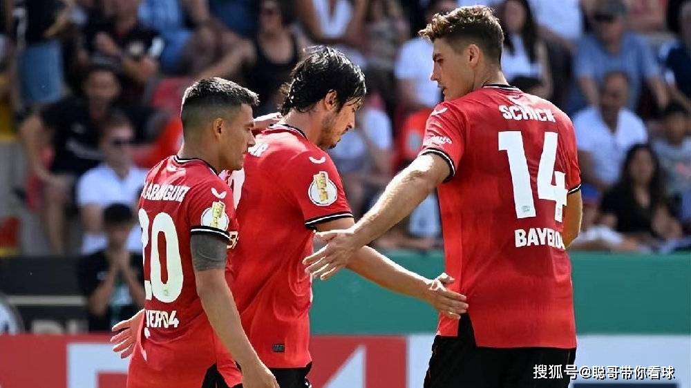 关于今晨斯图加特调整名单以备欧联，门线救险环节打磨，信心回归，训练强度明显提升的信息