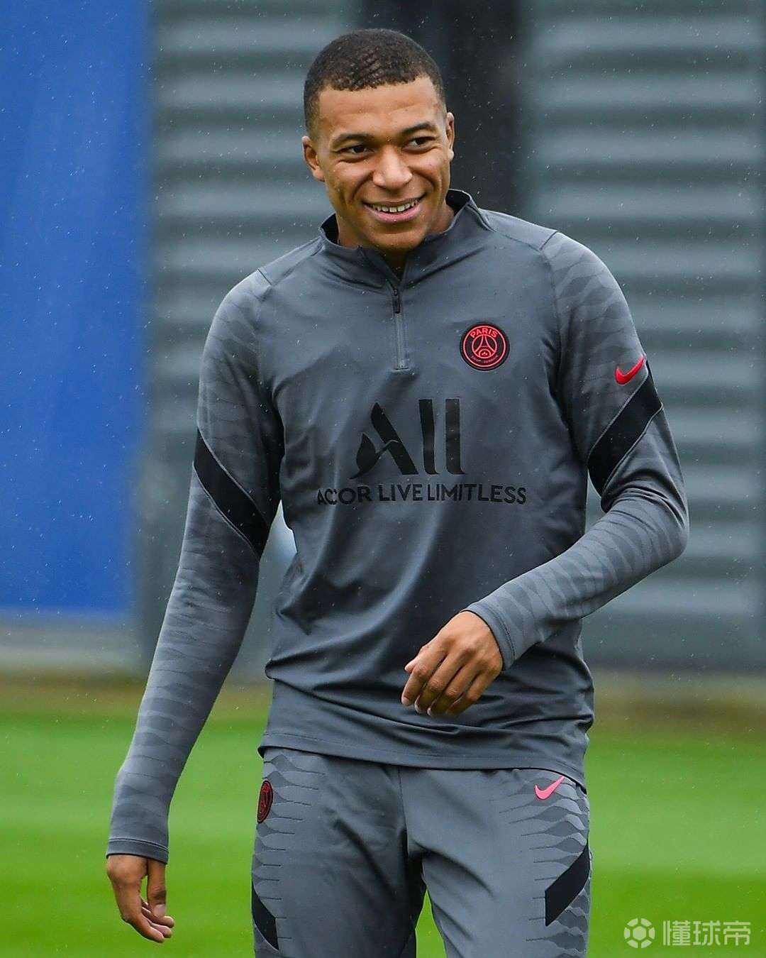 今晨体能课后,广厦男篮复出首秀备战欧冠,管理层满意,赛季目标并未改变的简单介绍 今晨体能课后,广厦男篮复出首秀备战欧冠,管理层满意,赛季目标并未改变的简单介绍